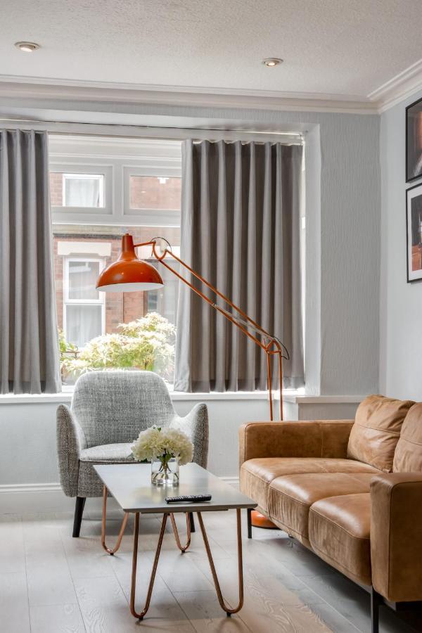 Stylish Home With Smart Technology Белфаст Экстерьер фото